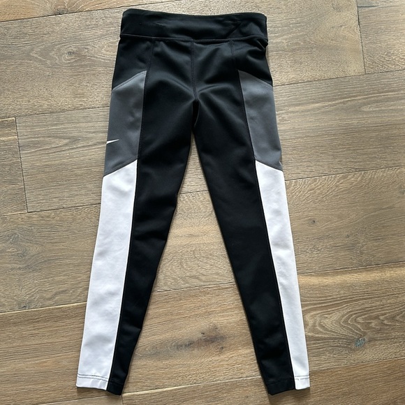 Nike Youth Dri-Fit leggings in black, grey and white - Picture 4 of 4